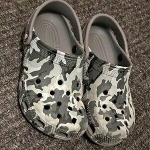 Camo Crocs J2